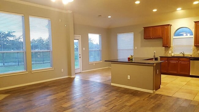 Building Photo - 24419 Lake Path Cir