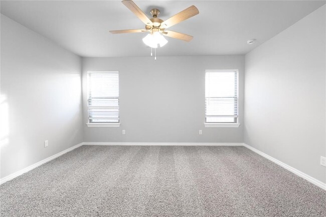 Building Photo - 913 Westfall Dr