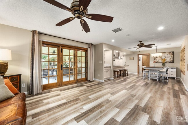 Building Photo - 1503 Calle Hermosa