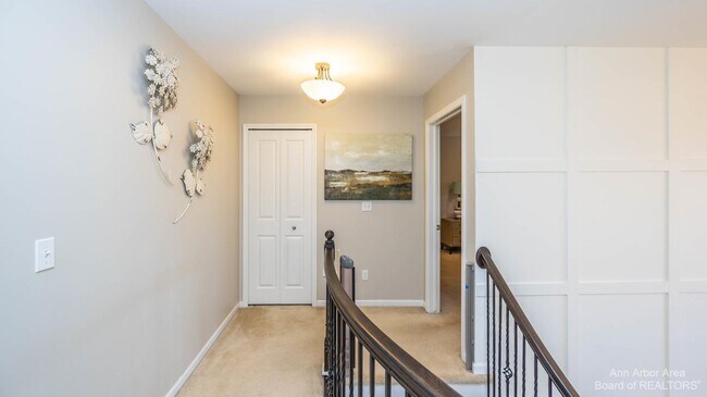 Building Photo - 815 Atherstone Dr