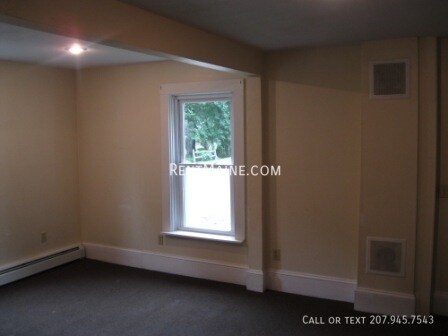 Building Photo - 391 Buck St