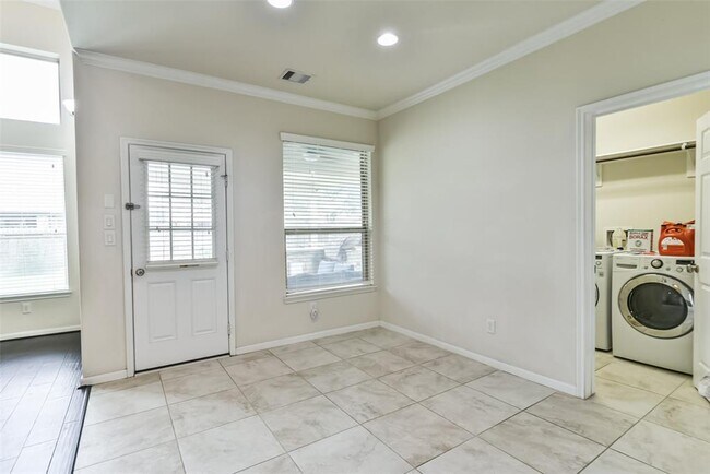 Building Photo - 4714 Emily Forest Trail