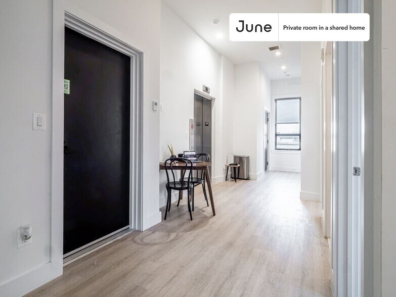 Building Photo - Room in Shared 4 bed/2 bath home in Dupont Circle