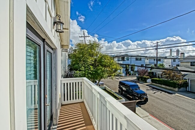 Building Photo - 202 Whiting St