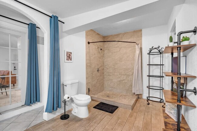 Building Photo - 18715 NW 10th Ct