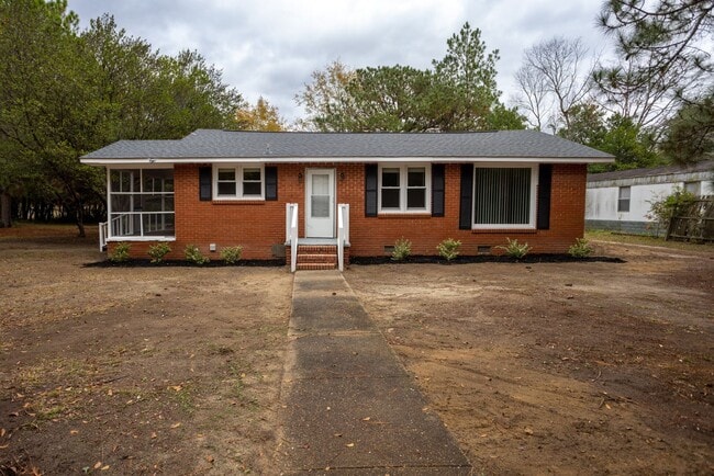 Building Photo - Welcome to this Newly Remodeled Home in a Stellar Location