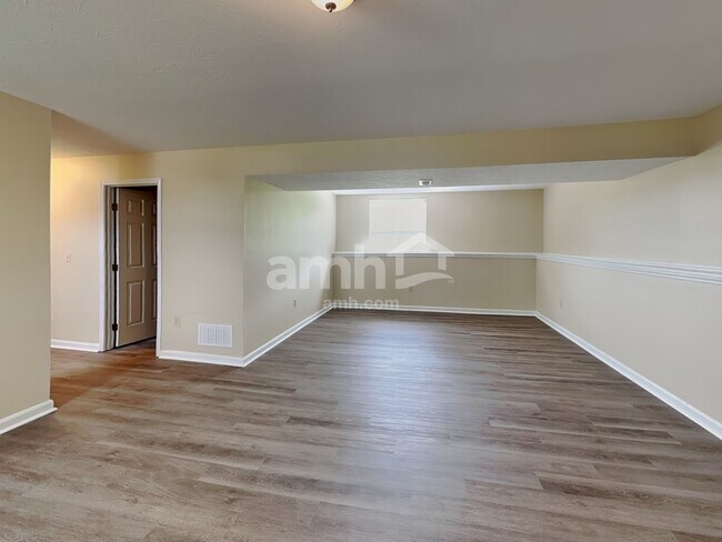 Building Photo - 10324 Fredricksburg Rd