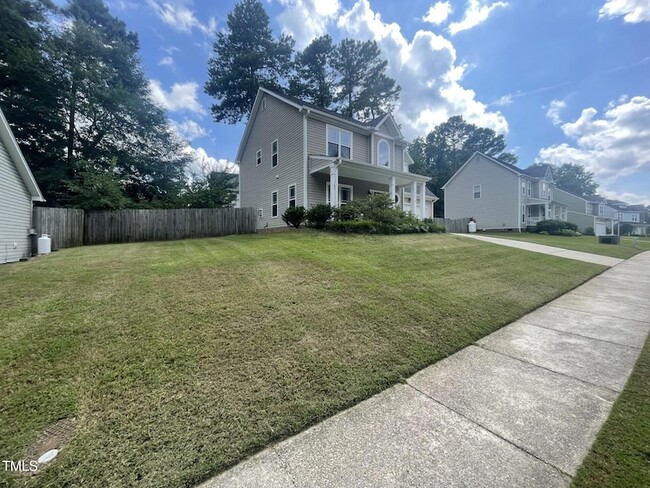 Building Photo - 4016 Landover Ln