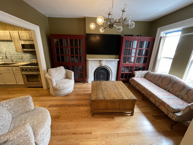 Building Photo - 49 1st St