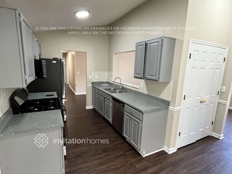 Building Photo - 10780 Mortons Crossing