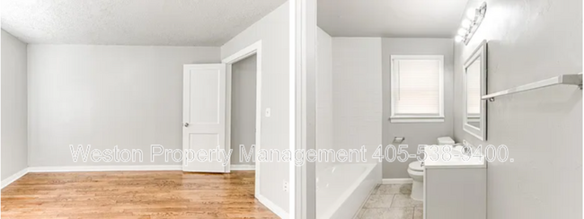 Building Photo - 1217 NE 43rd St
