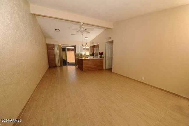 Building Photo - 1320 E Bethany Home Rd