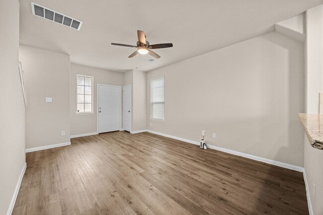 Building Photo - 22011 Grand Majestic Dr