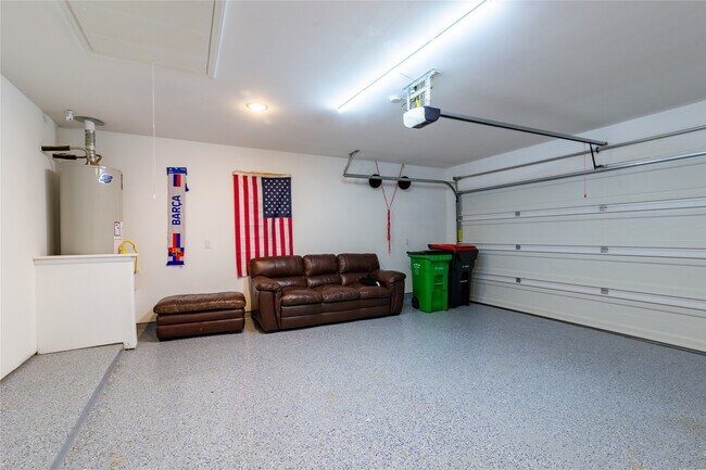 Building Photo - 7522 Greenbriar Cayon Ln