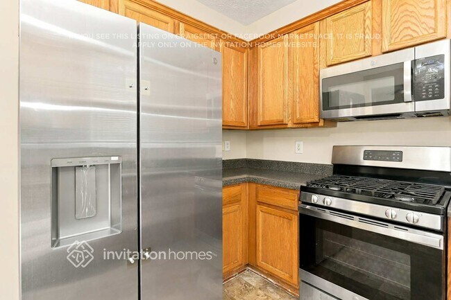 Building Photo - 250 Silver Arrow Cir