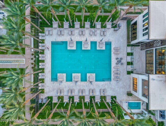 Building Photo - 6587 N Palmeraie Blvd