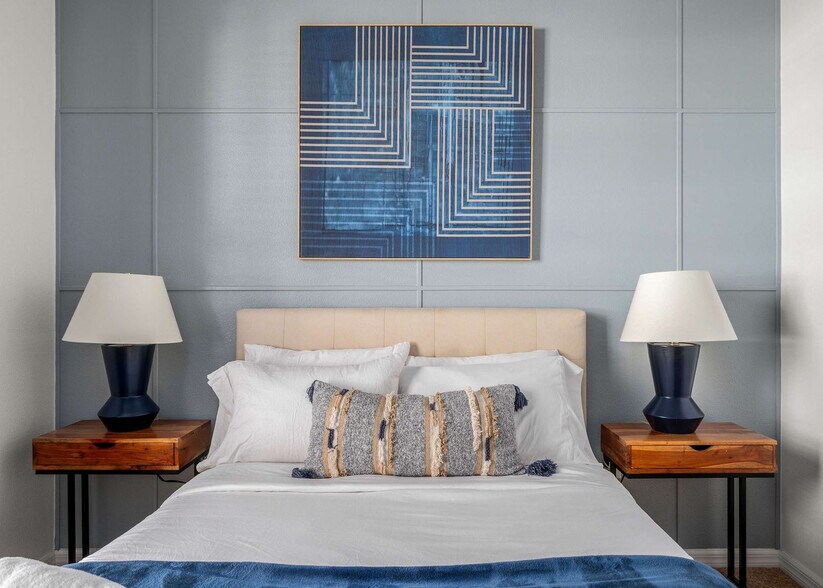 Building Photo - 1978 Majorca Dr