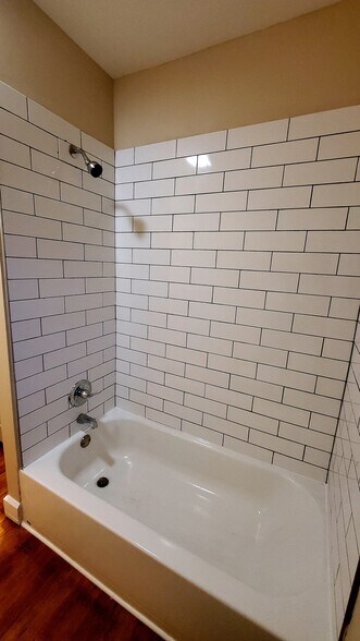 Building Photo - 1825 S East St