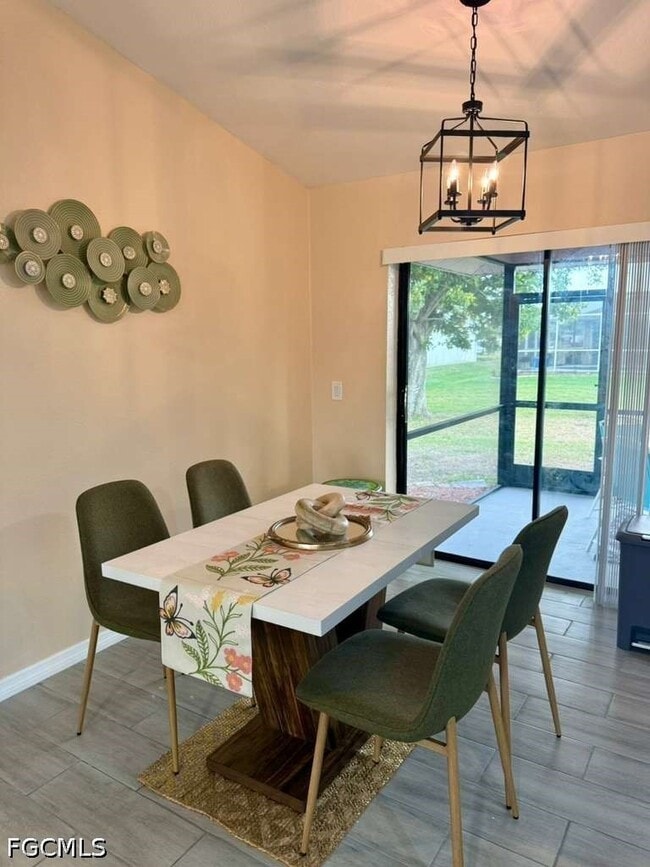 Building Photo - 930 SW 34th St