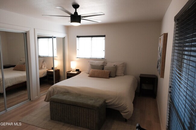 Building Photo - 9001 Lait Dr