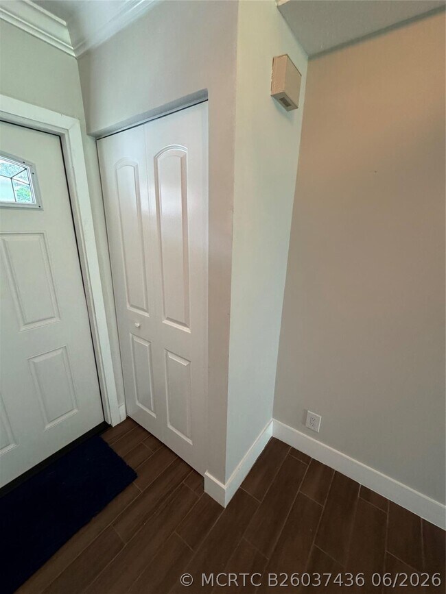 Building Photo - 7741 La Mirada Dr