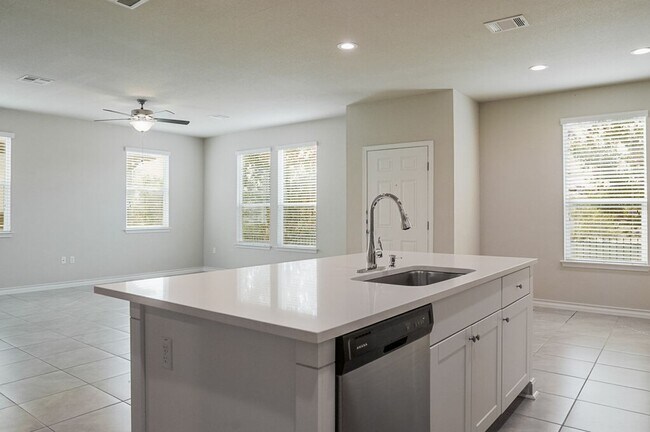 Building Photo - 5306 Golden Canary Ln