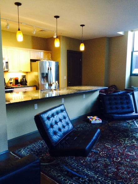 Kitchen/Living Room Open Concept - 537 Congress St