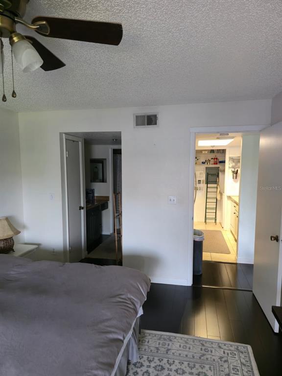 Building Photo - 10263 Gandy Blvd N