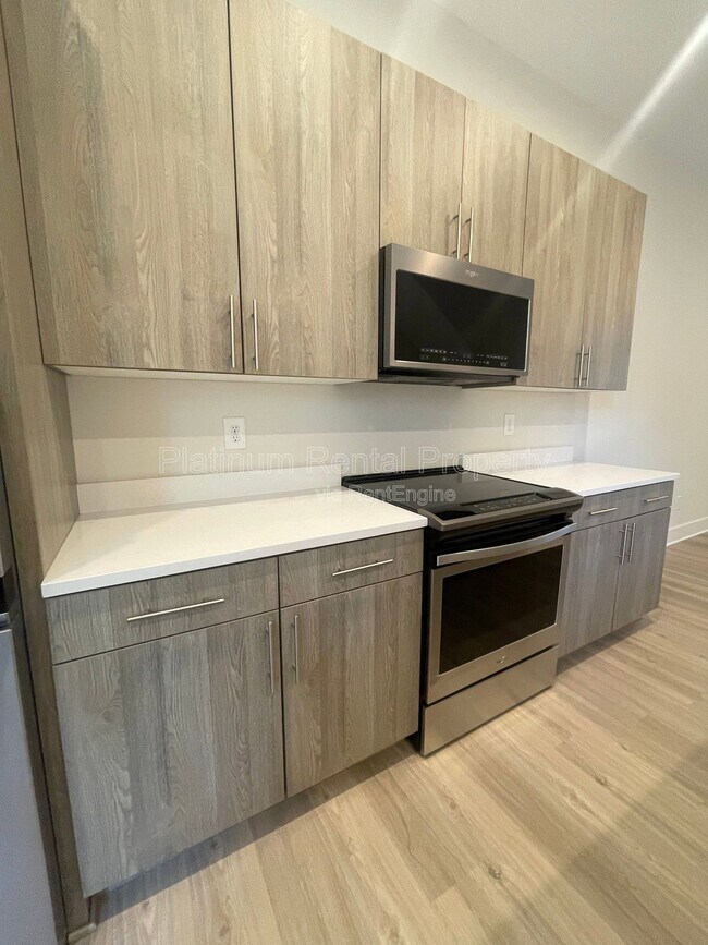 Building Photo - 146 Color Cir