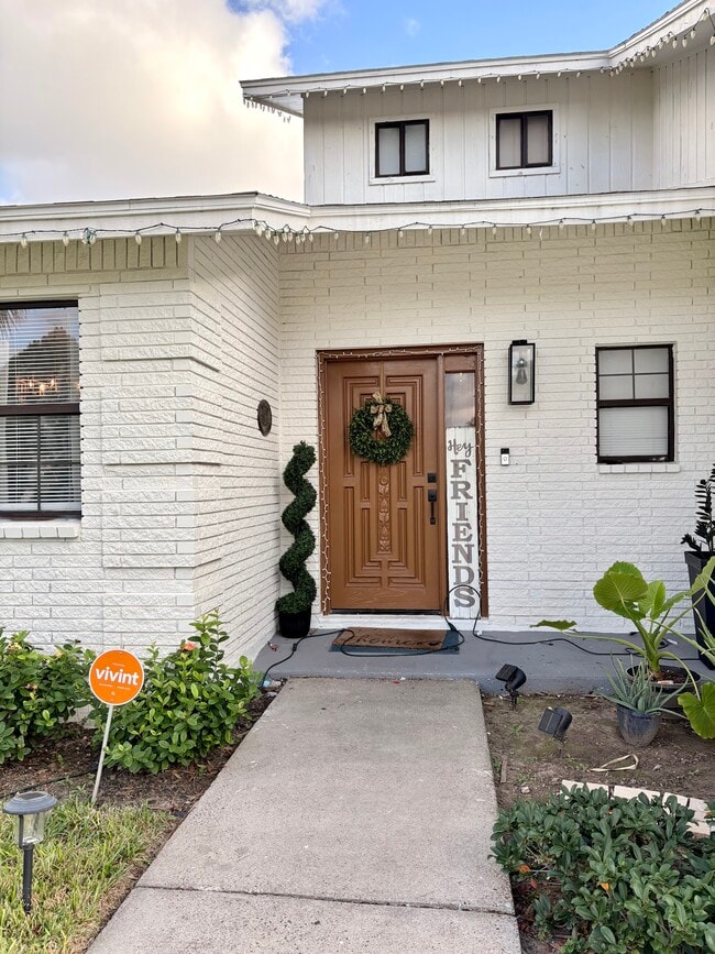 Building Photo - 1139 Quail Hollow Dr