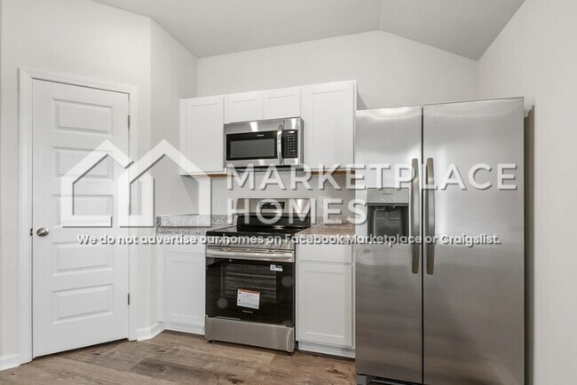 Building Photo - 10409 Patton Ln