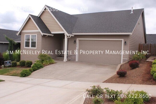 Primary Photo - Sorry, no pets! Beautiful Home Available I...