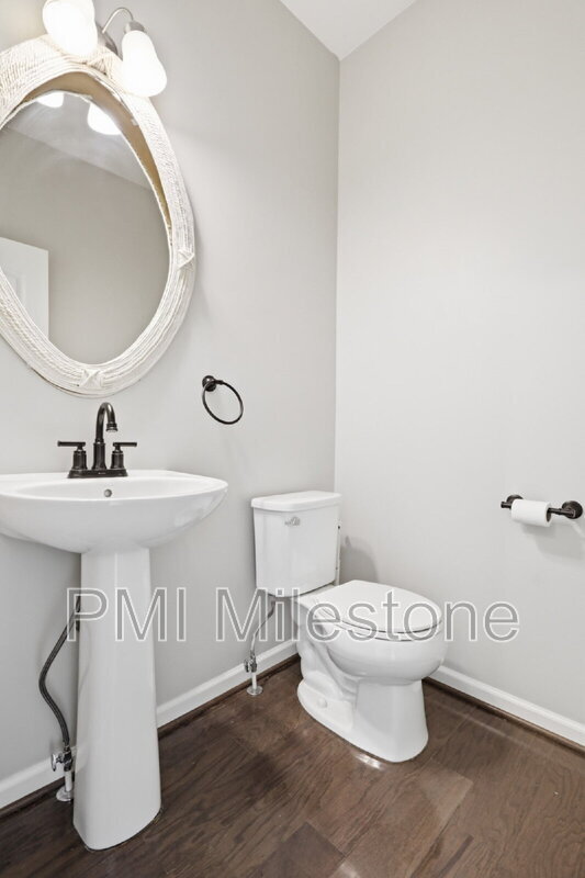Building Photo - 371 Lookout Mountain Ct