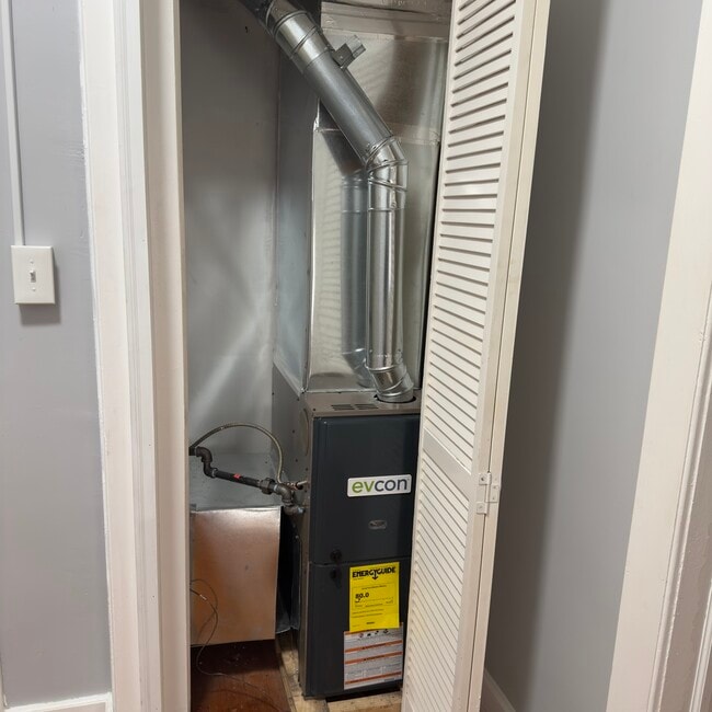 Building Photo - 7010 S Morgan St