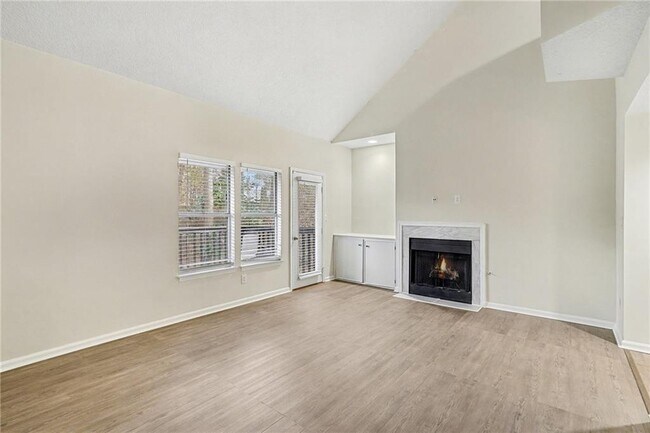 Building Photo - 106 Ivy Green Ln SE