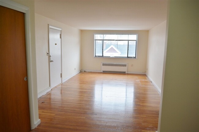 Primary Photo - 276 Massachusetts Ave