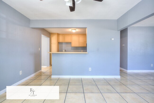 Building Photo - Spacious 4-Bedroom Home on Nearly 1 Acre –...