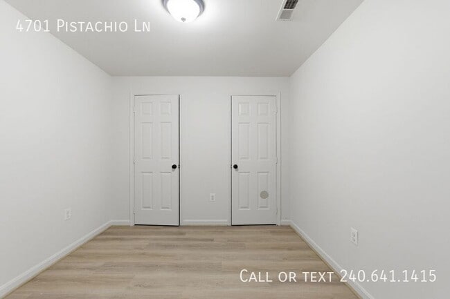 Building Photo - 4701 Pistachio Ln