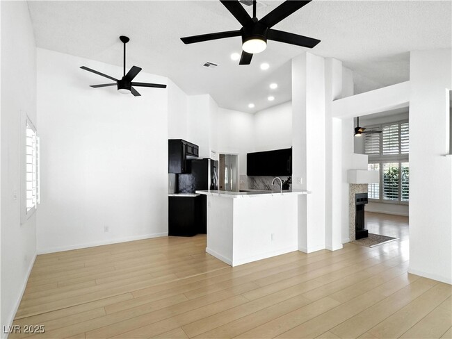 Building Photo - 2513 Aberdeen Ln