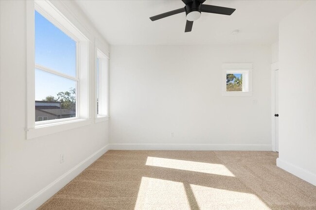 Building Photo - 6725 St Augustine St