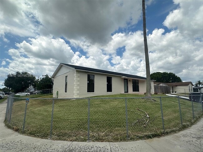 Building Photo - 12205 SW 263rd Terrace