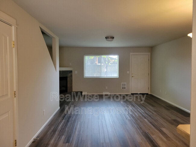Building Photo - 2478 SW Timber View Ct