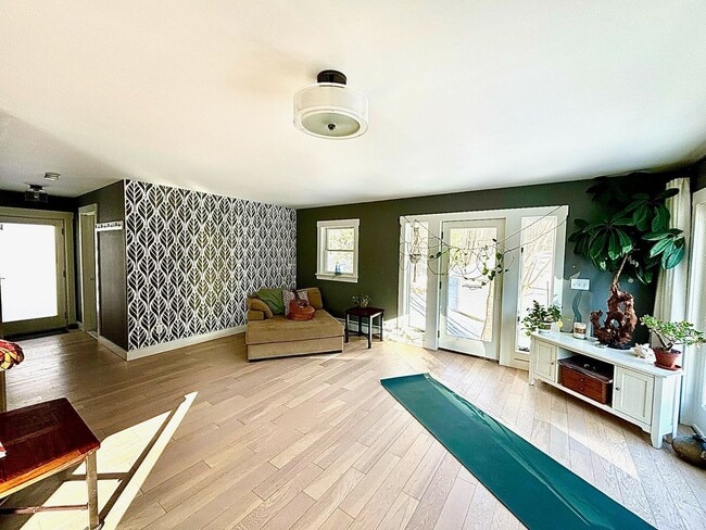 Building Photo - Bright & Airy Home Near Brettun’s Pond – Scenic Views & Modern Comfort