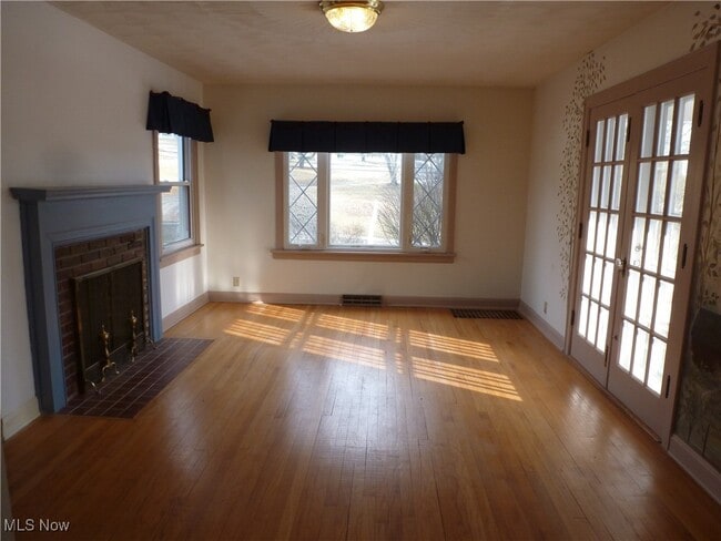 Building Photo - 48260 National Rd W