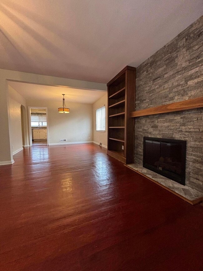 Building Photo - 514 Enfield Rd