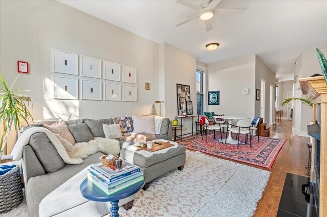 Building Photo - 1633 N North Park Avenue