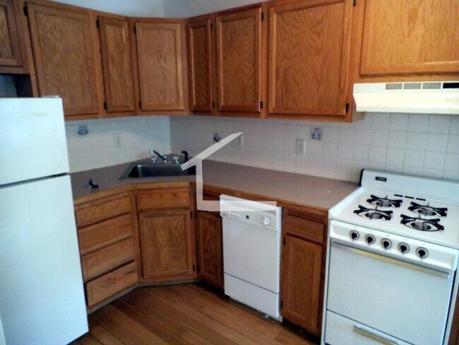 Building Photo - Great Value 1 bed in Brighton available 9/1/2026