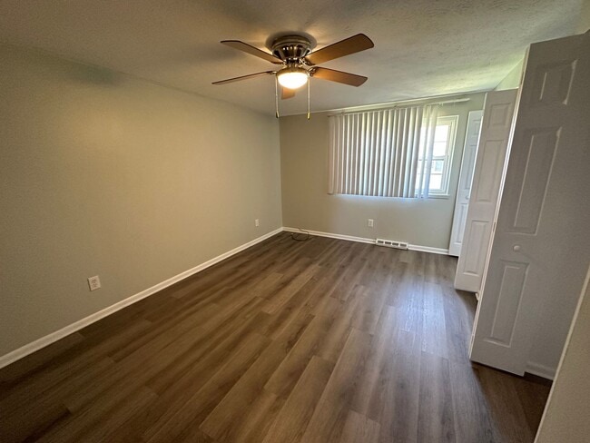 Building Photo - 31624 N Marginal Dr