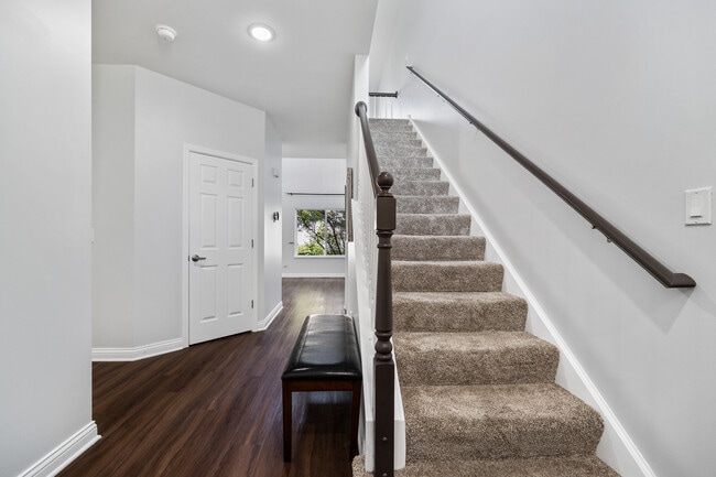 Building Photo - 17578 Gilbert Dr