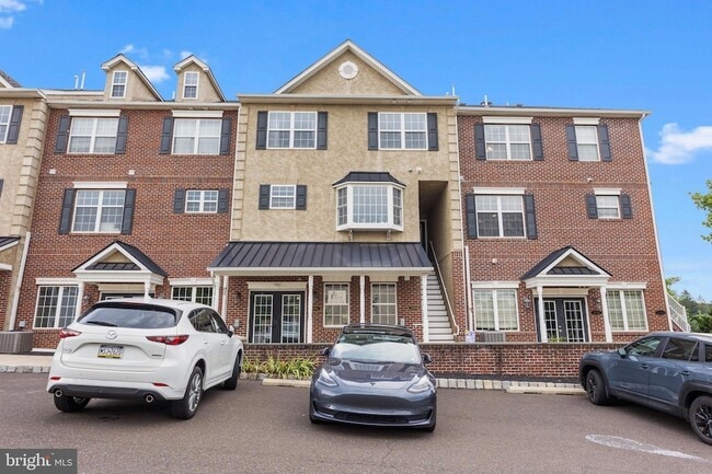 Building Photo - 3854 Ashland Dr